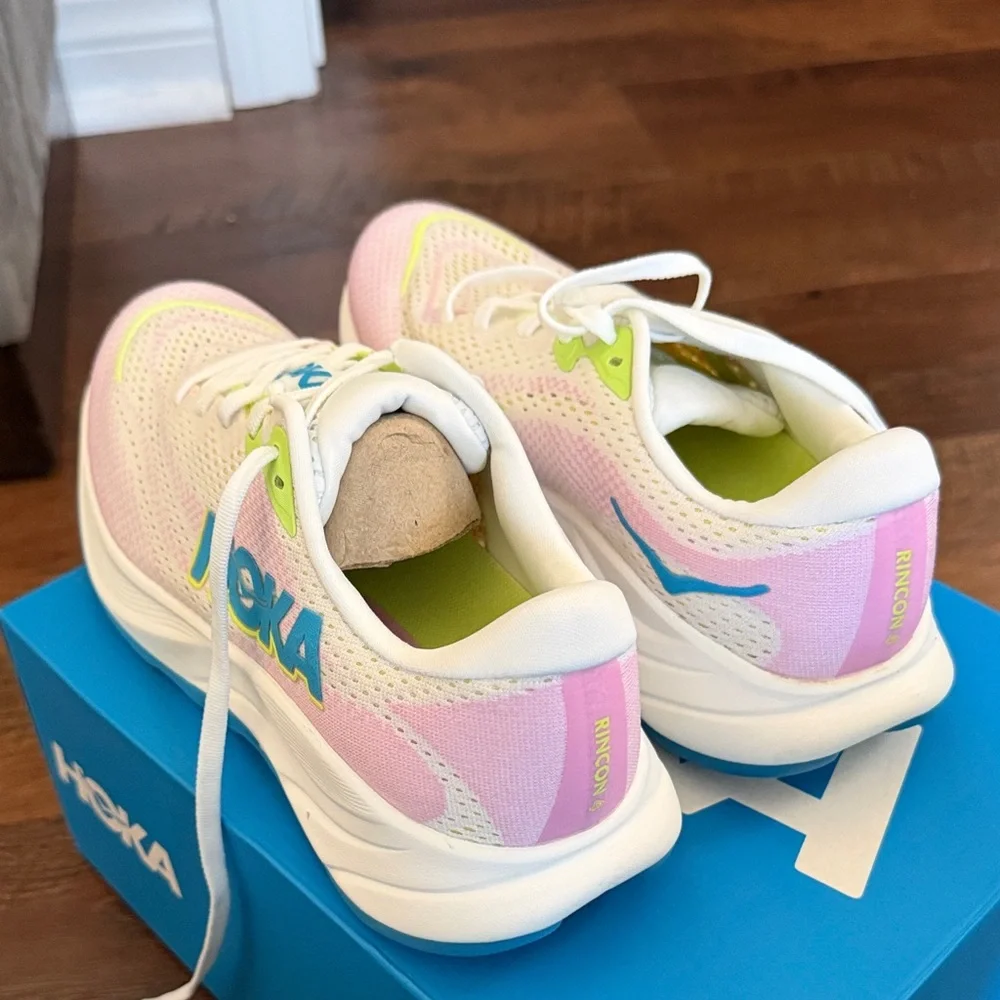 HOKA Rincon 4 Shoes - Size 7.5B - White and Pink - Picture 2 of 5